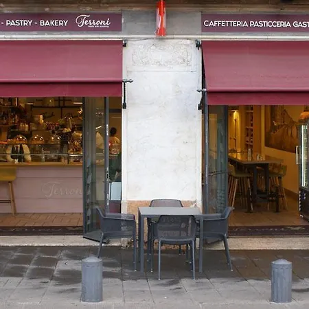Bed & Breakfast Garibaldi 3*